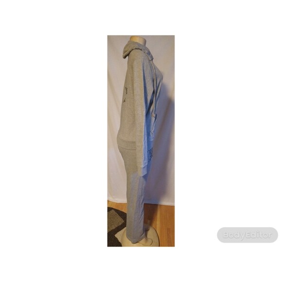 Gray Sweatsuit With Star L - Picture 5 of 6